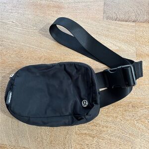 Lululemon belt bag